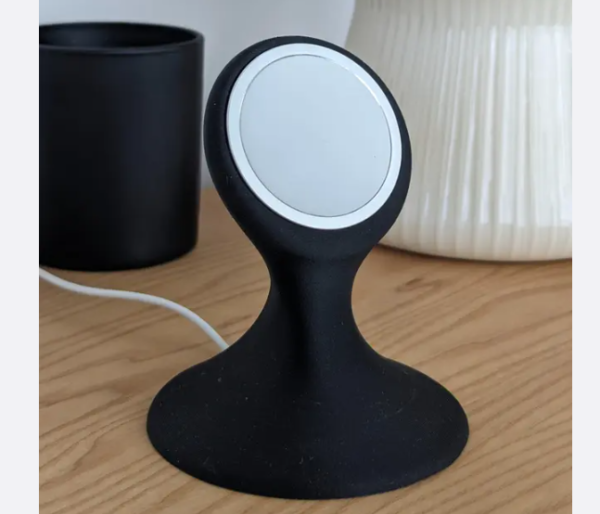 MagSafe Stand - iPhone